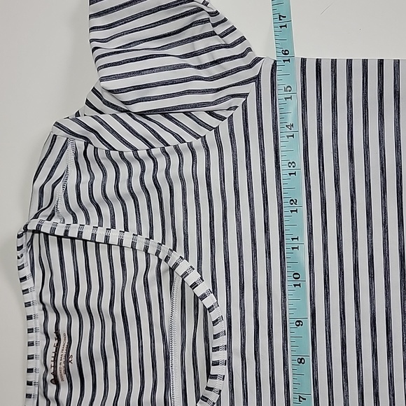 ATHLETA WOMEN  ACTIVE TOP / XS - Picture 7 of 12